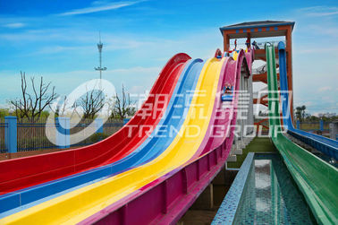 Glasvezel Waterslide voor de Volwassen Toevlucht van het de Vakantiewater van de Watersport/aangepast