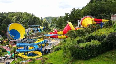 Het Materiaal van het Aquapark, de Kleurrijke Dia van het Glasvezelwater voor Reuzeaqua-Park/de aangepaste Dia van het Waterpark