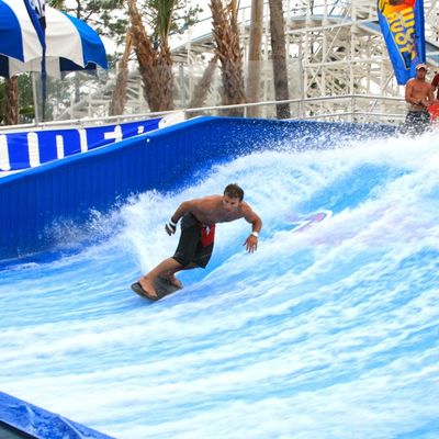 De populairste Ruiter die van de Glasvezelstroom voor Commercieel Speelplaatsmateriaal surfen