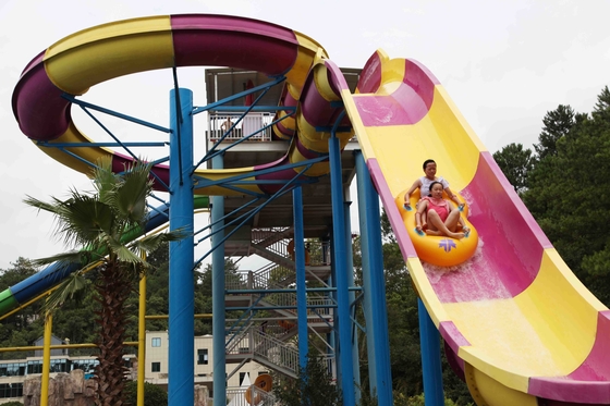 Het aangepaste Materiaal die van het Waterpark Swwiming-Poolglasvezel Waterslides voor Volwassenen opwekken