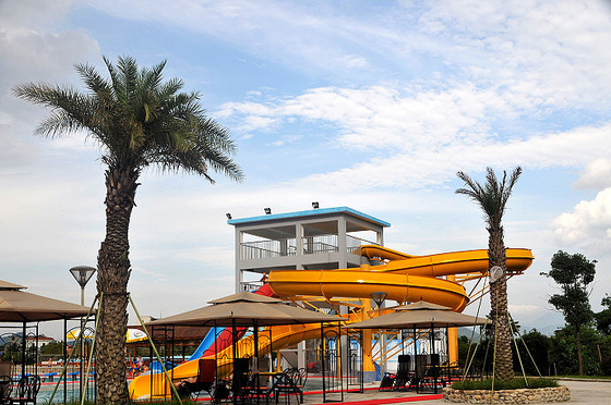 304 het de Glasvezelwater van de roestvrij staalschroef glijdt 1m Breedteoem voor Waterpark