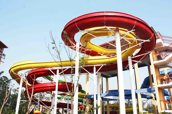 De volwassen Reuze Spiraalvormige Dia van het Glasvezelwater voor OpenluchtPretpark