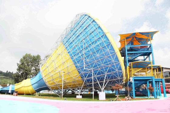 Het sterke Grote Water van de Tornadoglasvezel glijdt SGS het Certificaat van Ce voor Waterpark