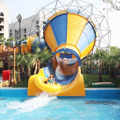 Het Spel Kleine Dia van het Comercial de Binnenwater/Rit 100m3 van het Waterpark/de Watervoorziening van U