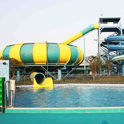Het de Glasvezelwater van familiespelen glijdt 19m Hoogte Waterpark Super Bowl, 32*53m Vloerruimte voor Waterpark