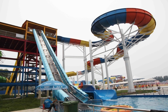 Aquatisch Speelplaatsmateriaal, de Grote Capaciteit van Waterdia's voor Familiepret in Groot Waterpark