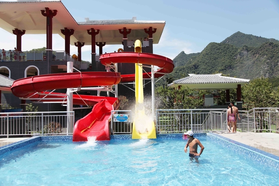 Het algemene Water van de het Puntdouane van het Waterpark glijdt Hoge snelheid met 120 Ruiters/h-Capaciteit