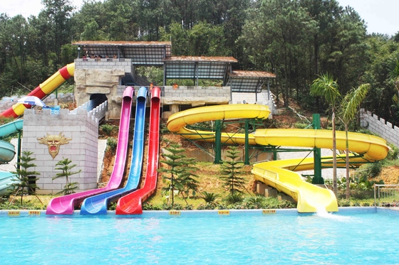 Het algemene Water van de het Puntdouane van het Waterpark glijdt Hoge snelheid met 120 Ruiters/h-Capaciteit