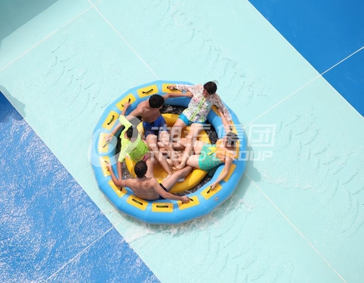 De Dia van het GaintPretpark met 13.8m hoge platform/Waterstroom 400m3/h