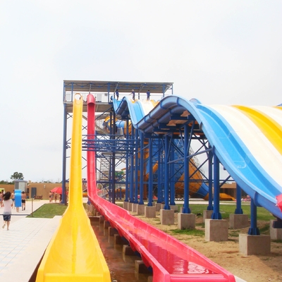 De kleurrijke Dia van het Hoge snelheids Volwassen Water met de Bouw van het WaterPretpark voor Waterpark
