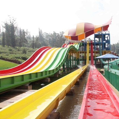 Het algemene Water van de het Puntdouane van het Waterpark glijdt Hoge snelheid met 120 Ruiters/h-Capaciteit