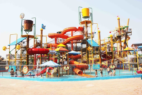 Het opwekken van het park van het familiewater in giantic waterhouse met verschillende stijlwaterslide