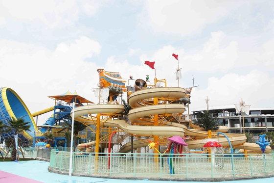 1 van de Speelplaatskinderen/Volwassenen van Aqua van de jaargarantie het Waterpark van Aqua met Waterdia
