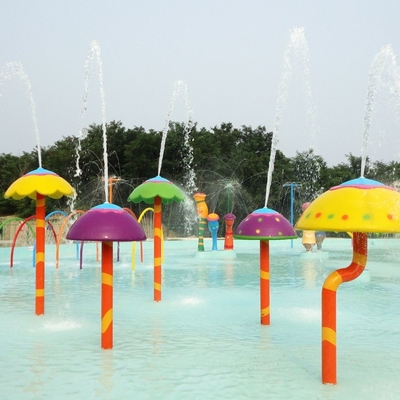 Het Parkmateriaal van de waternevel met water pompende machine in pret waterparks