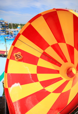 Enorme Tornado Water GFK Glijbanen Voor Zwembaden Vison Waterparks Apparatuur