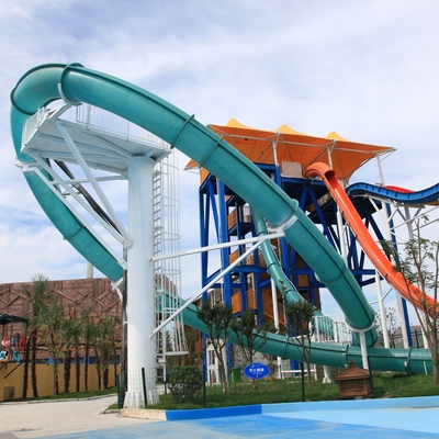 Transparante Aqua Loop op maat Glasvezel Waterglijbanen Warm galvaniseren