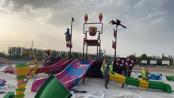 Op maat gemaakte glasvezel Vison boot waterparken glijbaanpark apparatuur fabriek