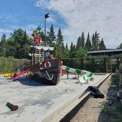 Op maat gemaakte glasvezel Vison boot waterparken glijbaanpark apparatuur fabriek