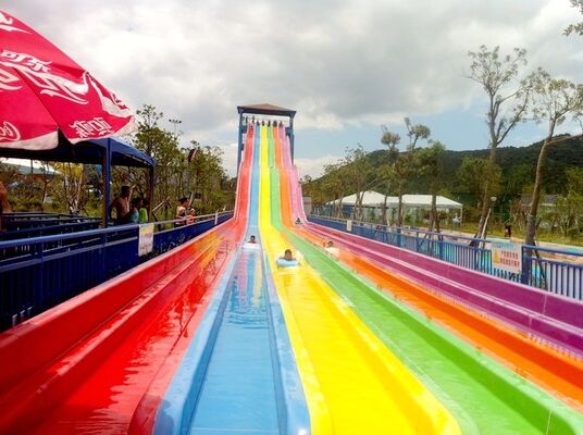 Meerbaans regenboog waterglijbaan voor waterpark | 4-baans mattenrace glijbaan | Fiberglass regenboog glijbaan fabrikant sinds 1994