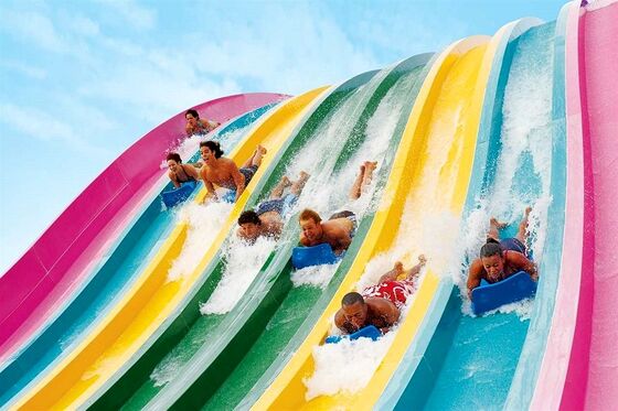 Meerbaans regenboog waterglijbaan voor waterpark | 4-baans mattenrace glijbaan | Fiberglass regenboog glijbaan fabrikant sinds 1994