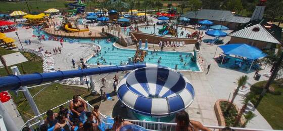 Space Bowl Waterglijbaan met 10,65m Platformhoogte, 180 Personen Capaciteit, en Thermisch Verzinkte Staalconstructie