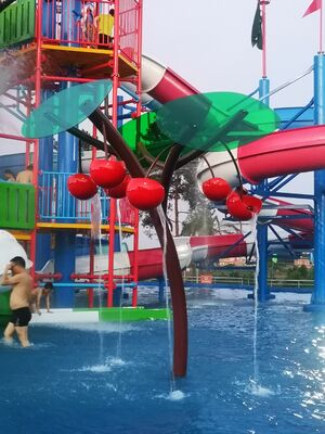 Kinderwaterspeeltoestellen met thermisch verzinkte staalconstructie, corrosiebestendige glasvezelgoot en ondiep waterveiligheidsontwerp