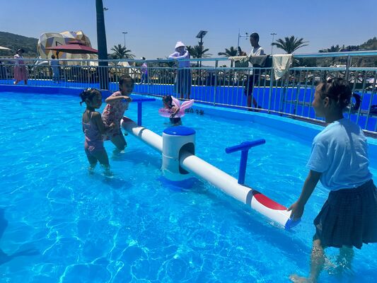 Kinderwaterspeeltoestellen met thermisch verzinkte staalconstructie, corrosiebestendige glasvezelgoot en ondiep waterveiligheidsontwerp