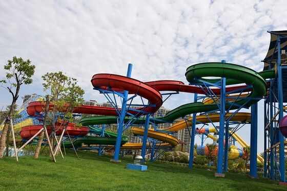 Multi-baans Aangepaste Spiraal Waterglijbaan voor Waterparken - SGS Gecontroleerde Fabrikant