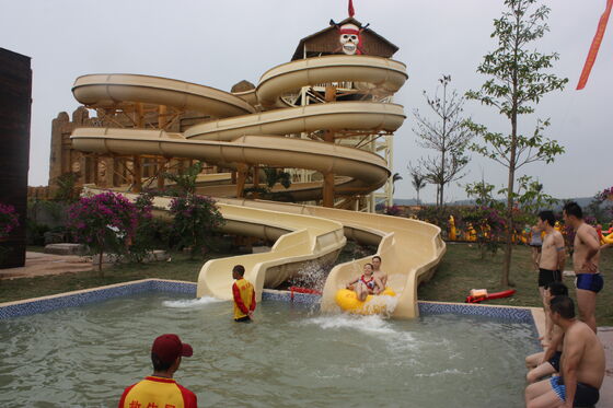 Multi-baans Aangepaste Spiraal Waterglijbaan voor Waterparken - SGS Gecontroleerde Fabrikant