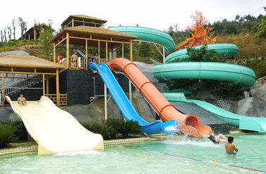Het Waterparkmateriaal, Glasvezel Open/Dichte Spiraalvormige Dia, Douanewater glijdt 11m Hoogte